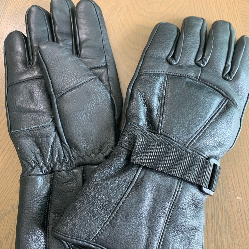 Cuffed bonded leather motorcycle riding gloves like new